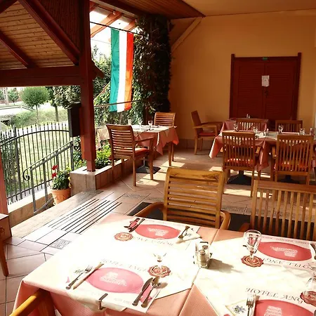 Bed & Breakfast Angela 3*